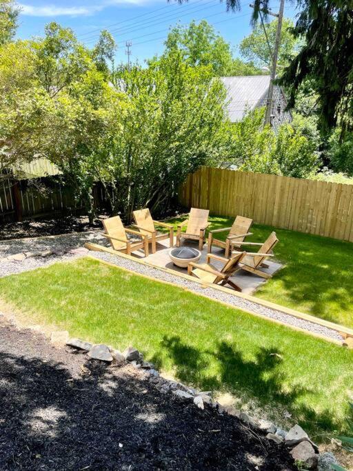 Holiday home Victorian Manor On Main W 6 Beds-10 Mins To Lanc